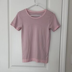 Lulu lemon pink size 4 T-shirt